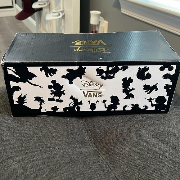 Disney Princess Vans - *RARE* - Picture 10 of 11